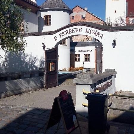 Penzion S Restauraci "U Mlyna Com" Litovel Exteriör bild