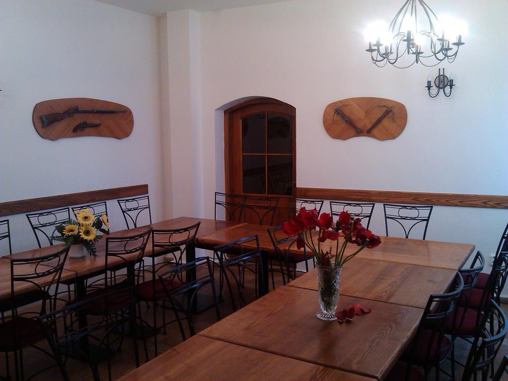 Penzion S Restauraci "U Mlyna Com" Litovel Exteriör bild