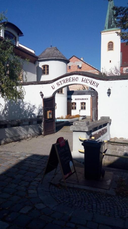 Penzion S Restauraci "U Mlyna Com" Litovel Exteriör bild